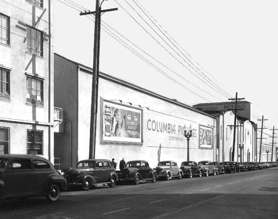 Columbia Studios 1940 Gower St. WM.jpg